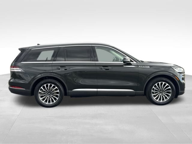 2023 Lincoln Aviator Reserve photo 2