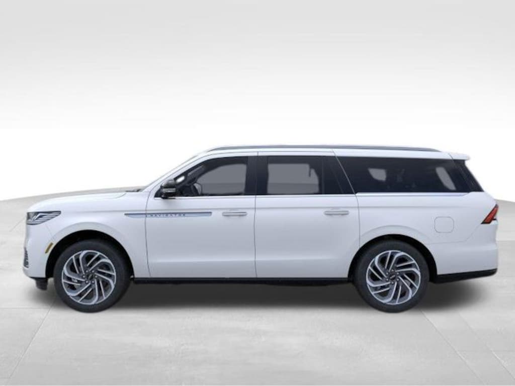 New 2026 Lincoln Navigator L Reserve SUV