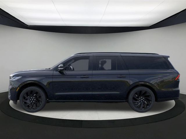 2025 Lincoln Navigator L Reserve photo 3