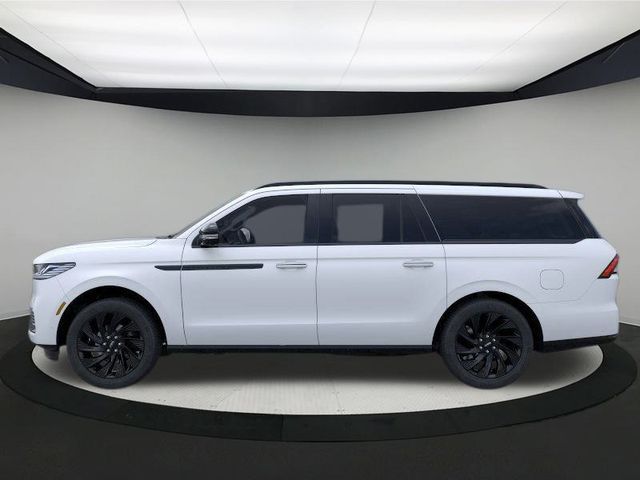 2025 Lincoln Navigator L Reserve photo 3