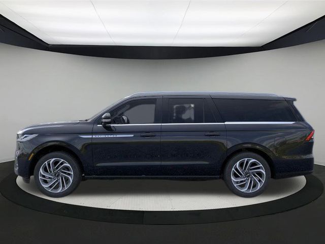 2025 Lincoln Navigator L Reserve photo 3
