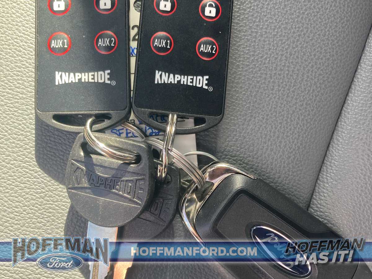 2025 Ford F-350 Super Duty Chassis Cab XL - Photo 17