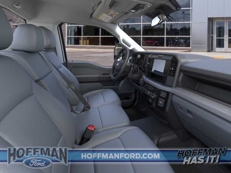 2025 Ford F-350 Super Duty Chassis Cab XL - Photo 11