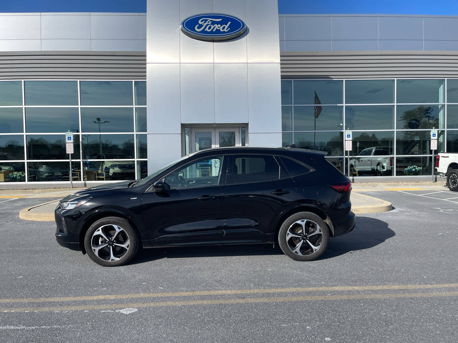 2023 Ford Escape ST-Line Select