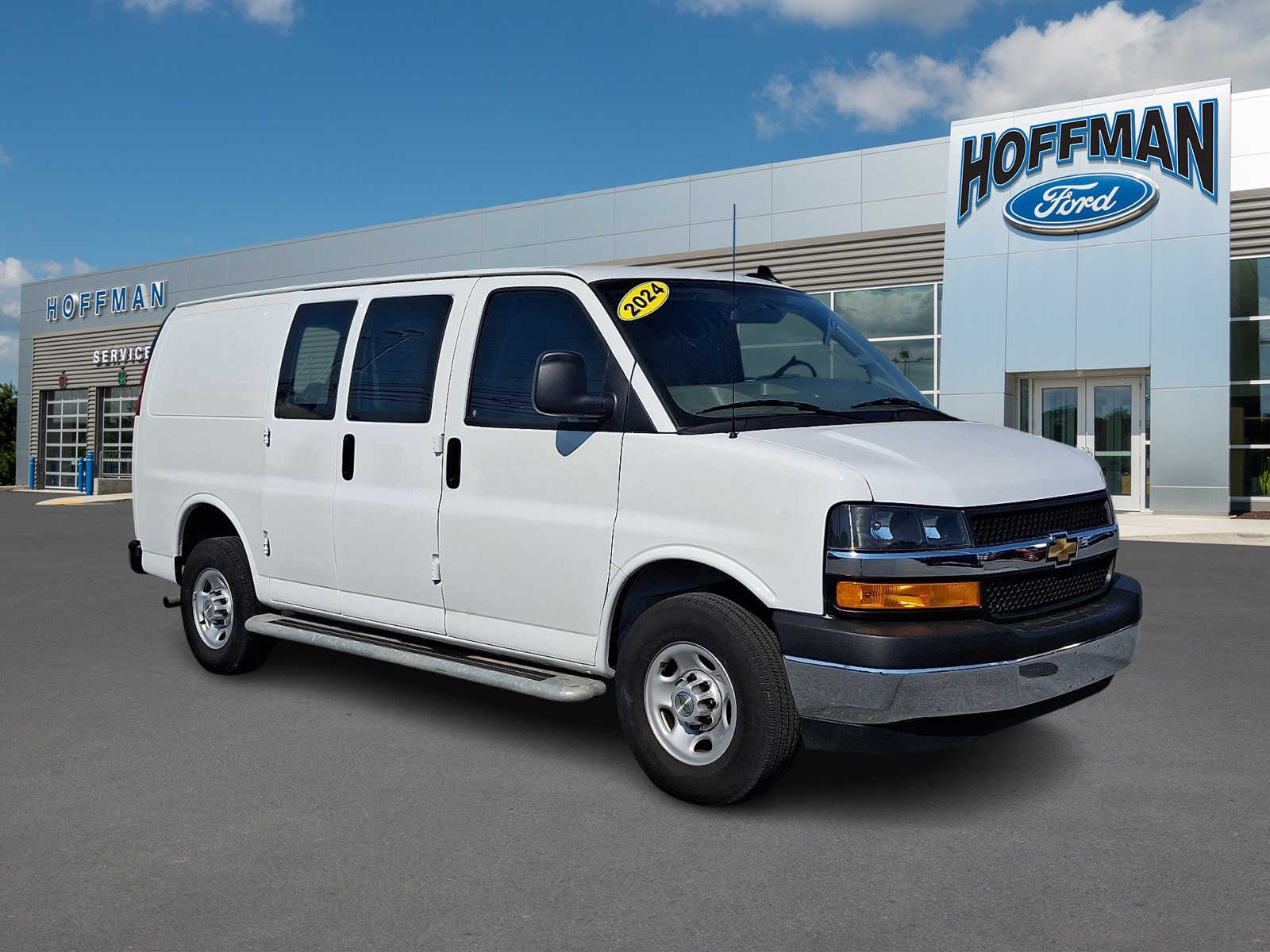 2024 Chevrolet Express 2500 Work Van HD's photo