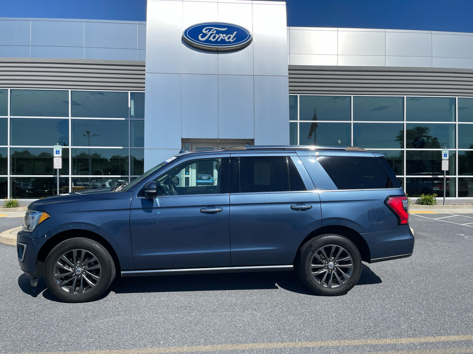 2020 Ford Expedition Limited 4X4's photo