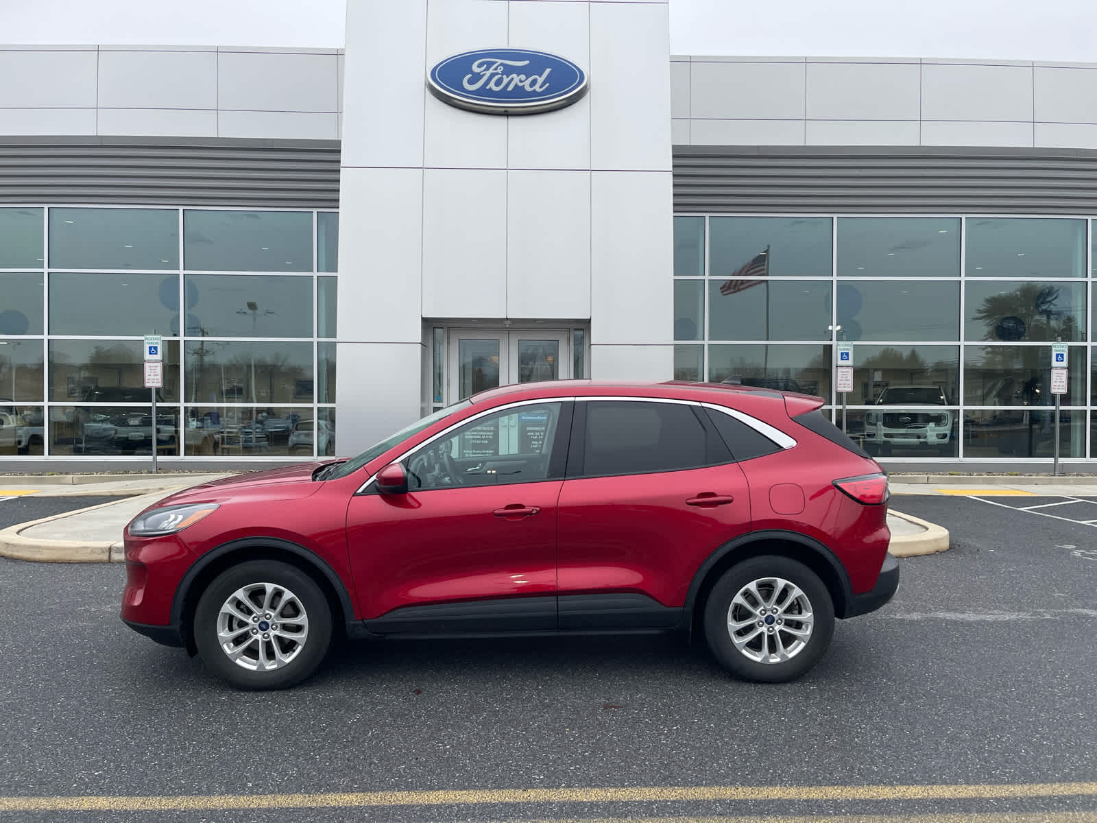 2021 Ford Escape SE