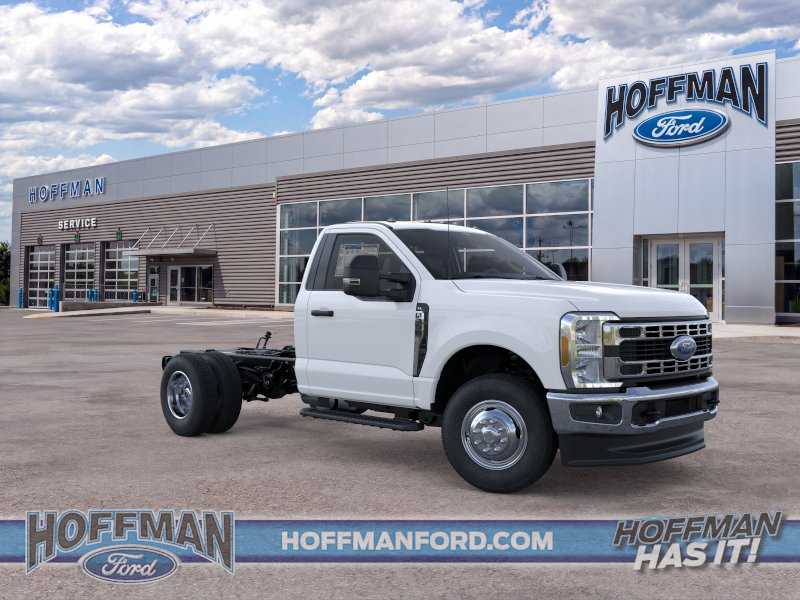 2025 Ford F-350 Super Duty Chassis Cab