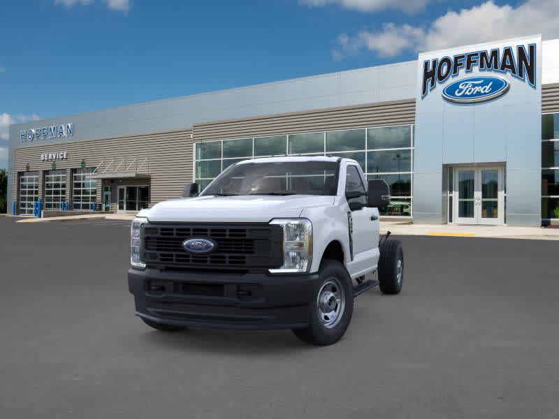2025 Ford F-350 XL photo 3