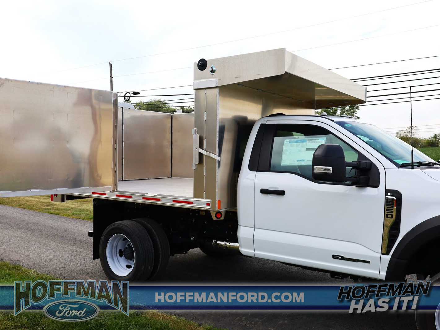 2023 Ford F-550 XL photo 3