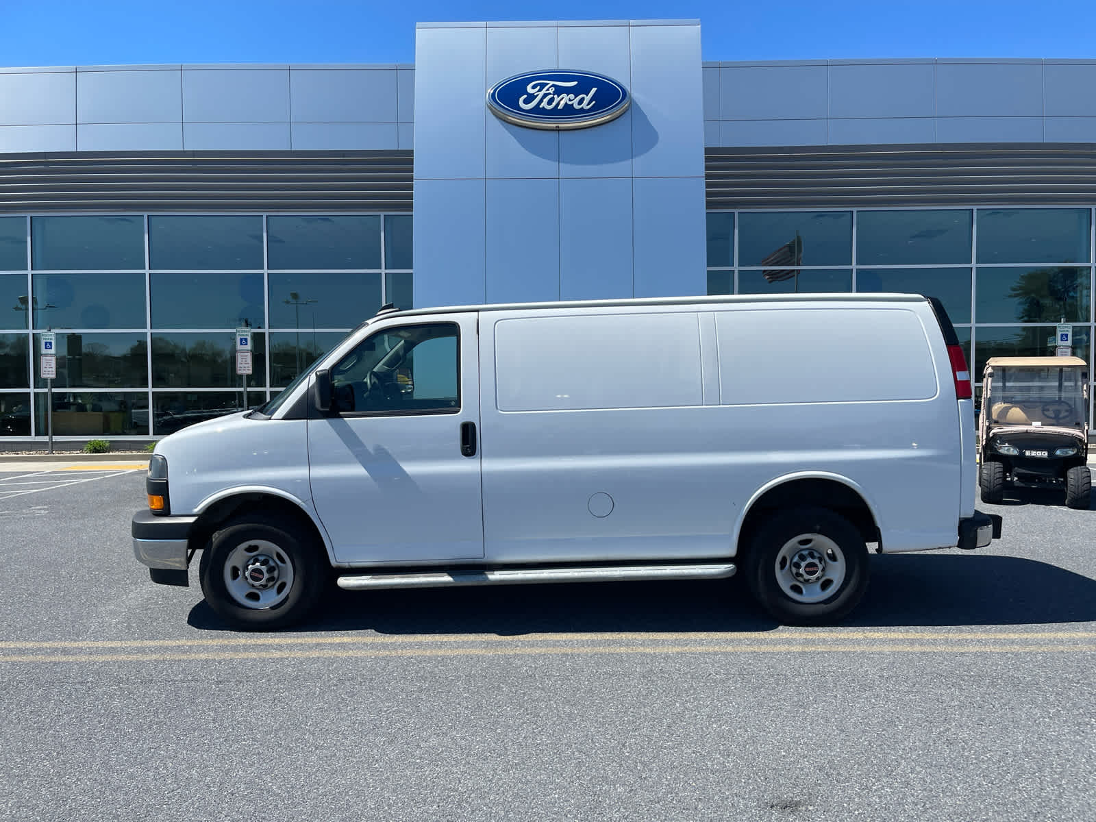 2024 GMC Savana Cargo