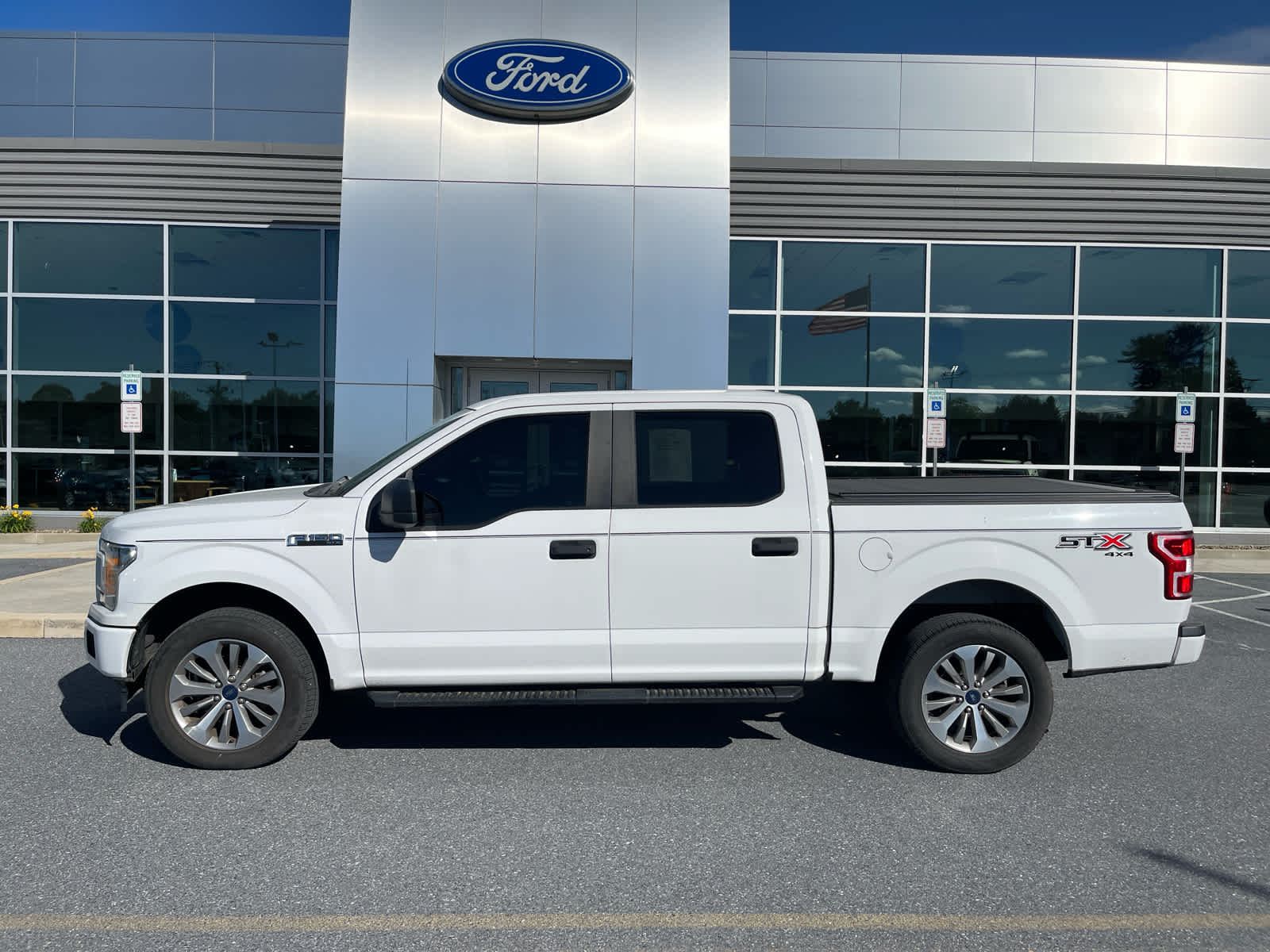 2018 Ford F-150 XL 4x4 SuperCrew 5-1/2 Box's photo