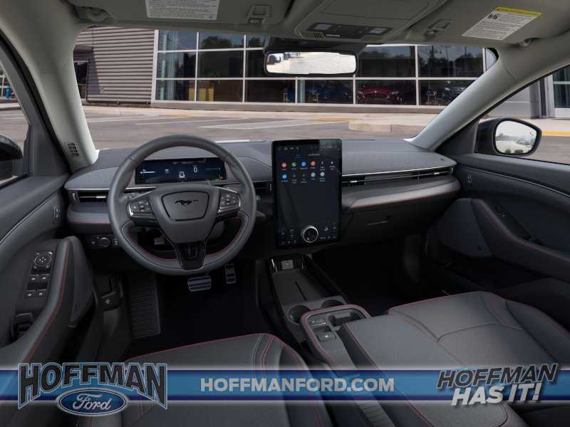 2025 Ford Mustang Mach-E Premium - Photo 9