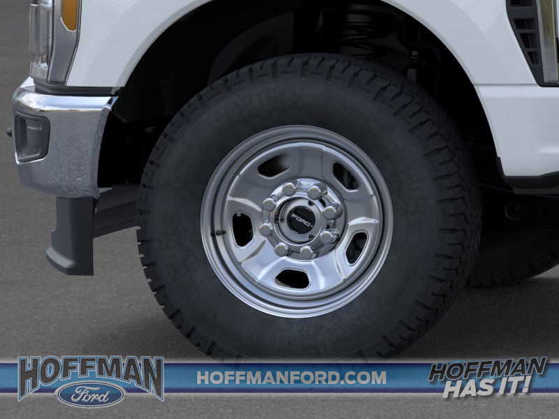 2025 Ford F-350 Super Duty Chassis Cab XL - Photo 30