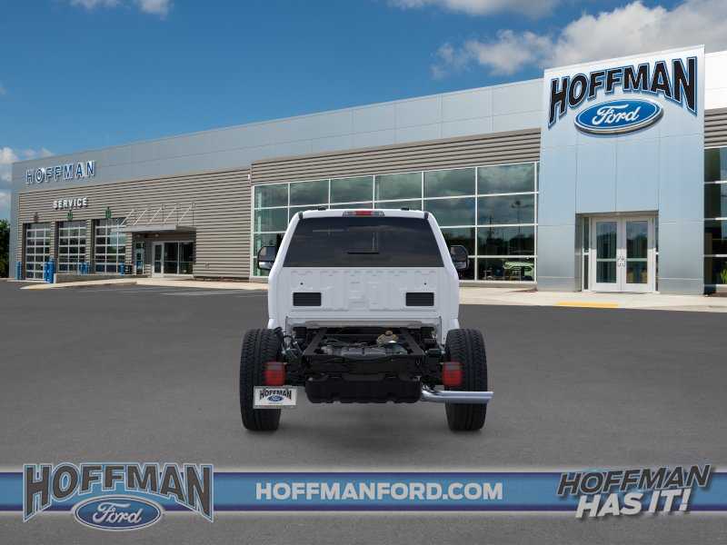 2025 Ford F-350 Super Duty Chassis Cab XL - Photo 14