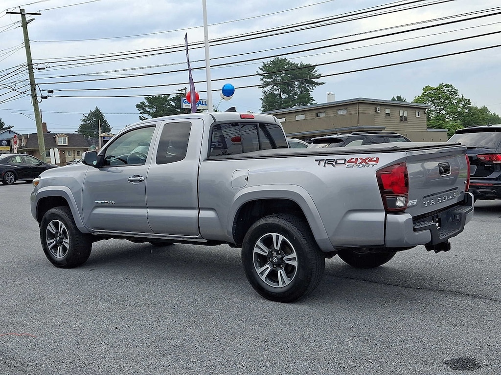 Certified 2018 Toyota Tacoma TRD Sport Access Cab 6 Bed V6 4x4 MT (Natl) Access Cab 6 Bed V6 4x4 MT (Natl)