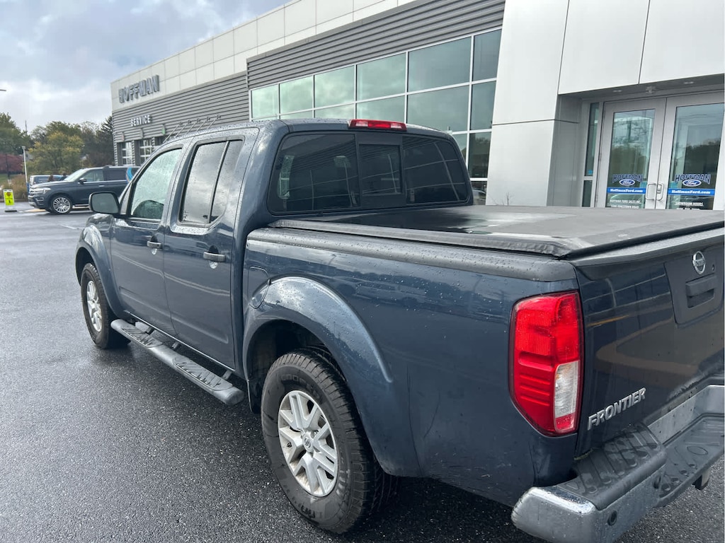 Used 2015 Nissan Frontier SV 4WD Crew Cab SWB Auto 4WD Crew Cab SWB Auto