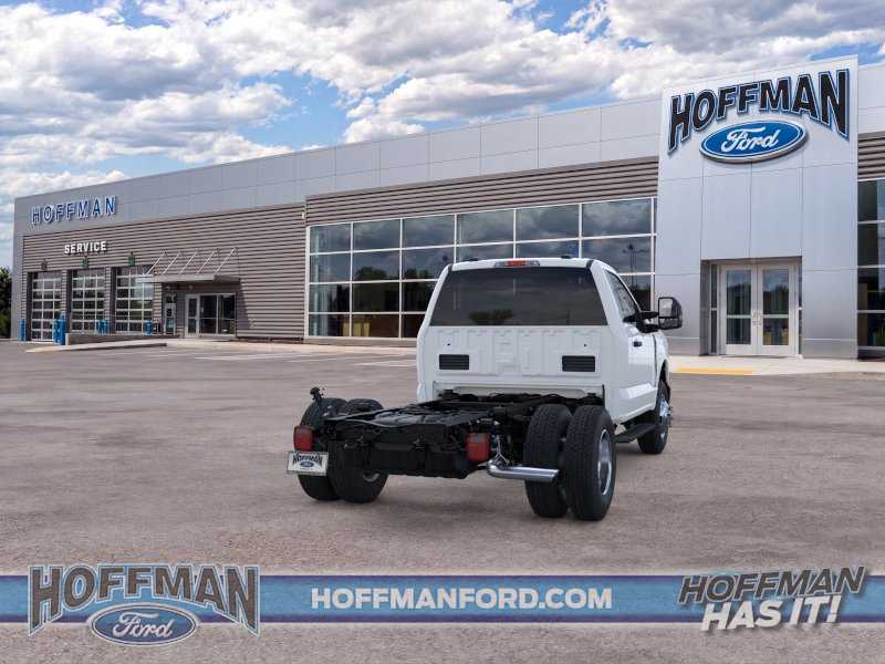2025 Ford F-350 Super Duty Chassis Cab XL - Photo 8
