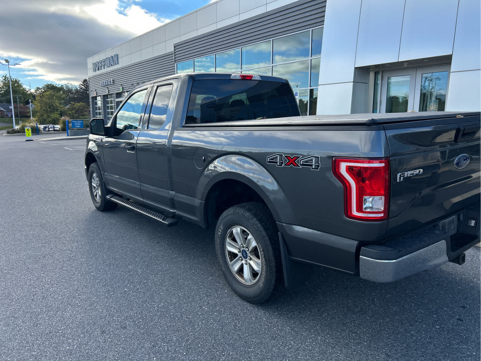 2015 Ford F-150 XLT photo 3