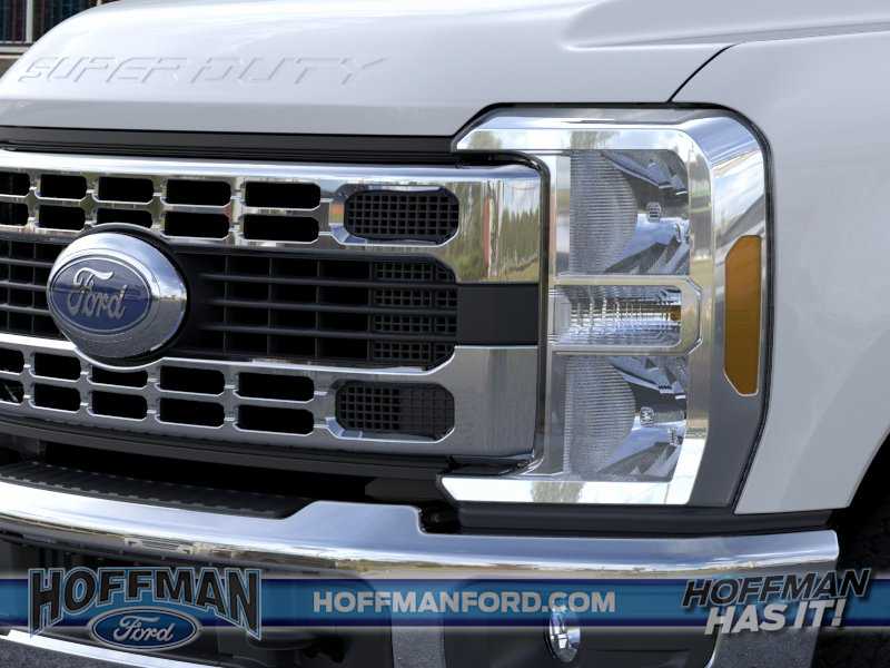 2025 Ford F-350 Super Duty Chassis Cab XL - Photo 27