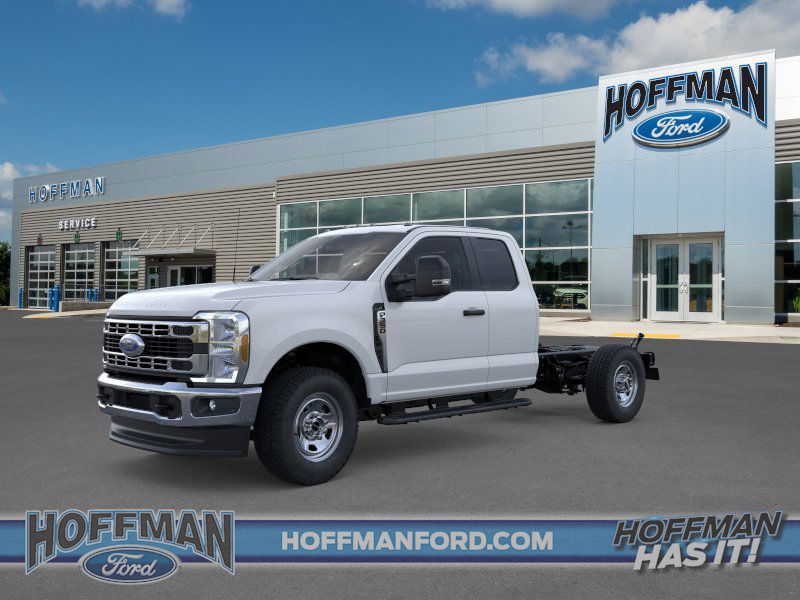 2025 Ford F-350 Super Duty Chassis Cab XL - Photo 15