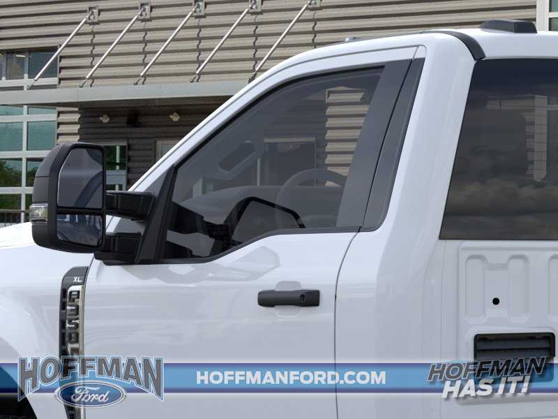 2025 Ford F-350 Super Duty Chassis Cab XL - Photo 20