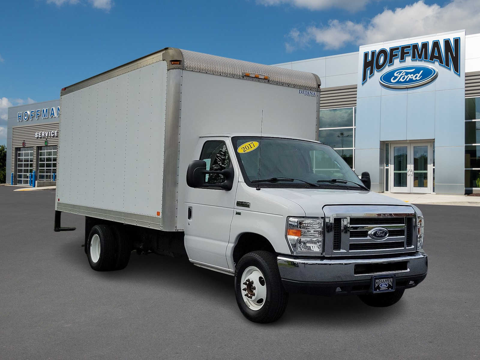 2017 Ford E-Series DRW E-350 Super Duty 158 in WB's photo