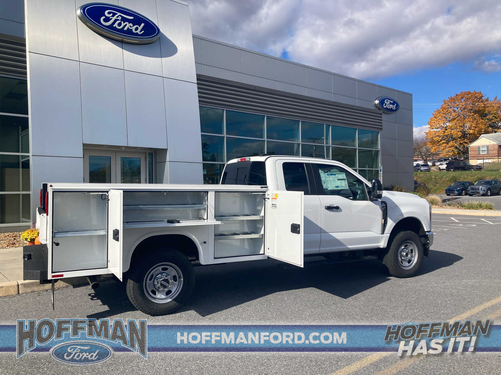 2025 Ford F-350 Super Duty Chassis Cab XL - Photo 3