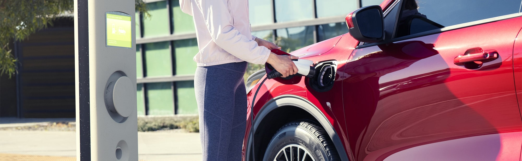 How to Charge a Ford Escape Hybrid Battery