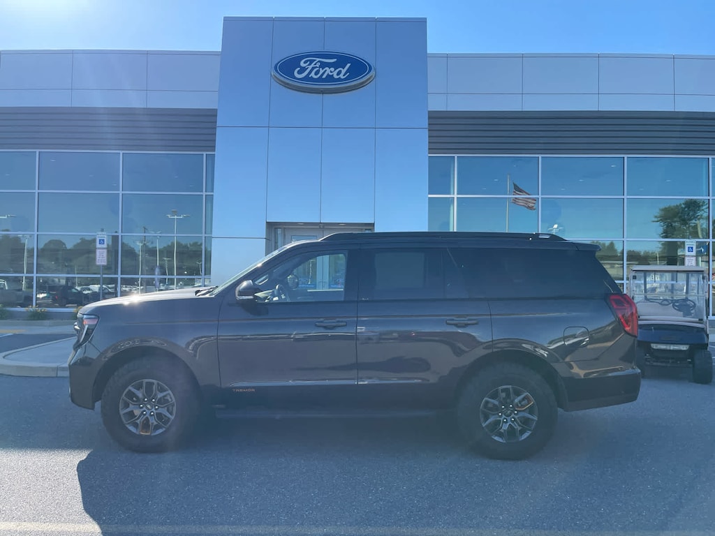 Certified 2025 Ford Expedition Tremor 4x4