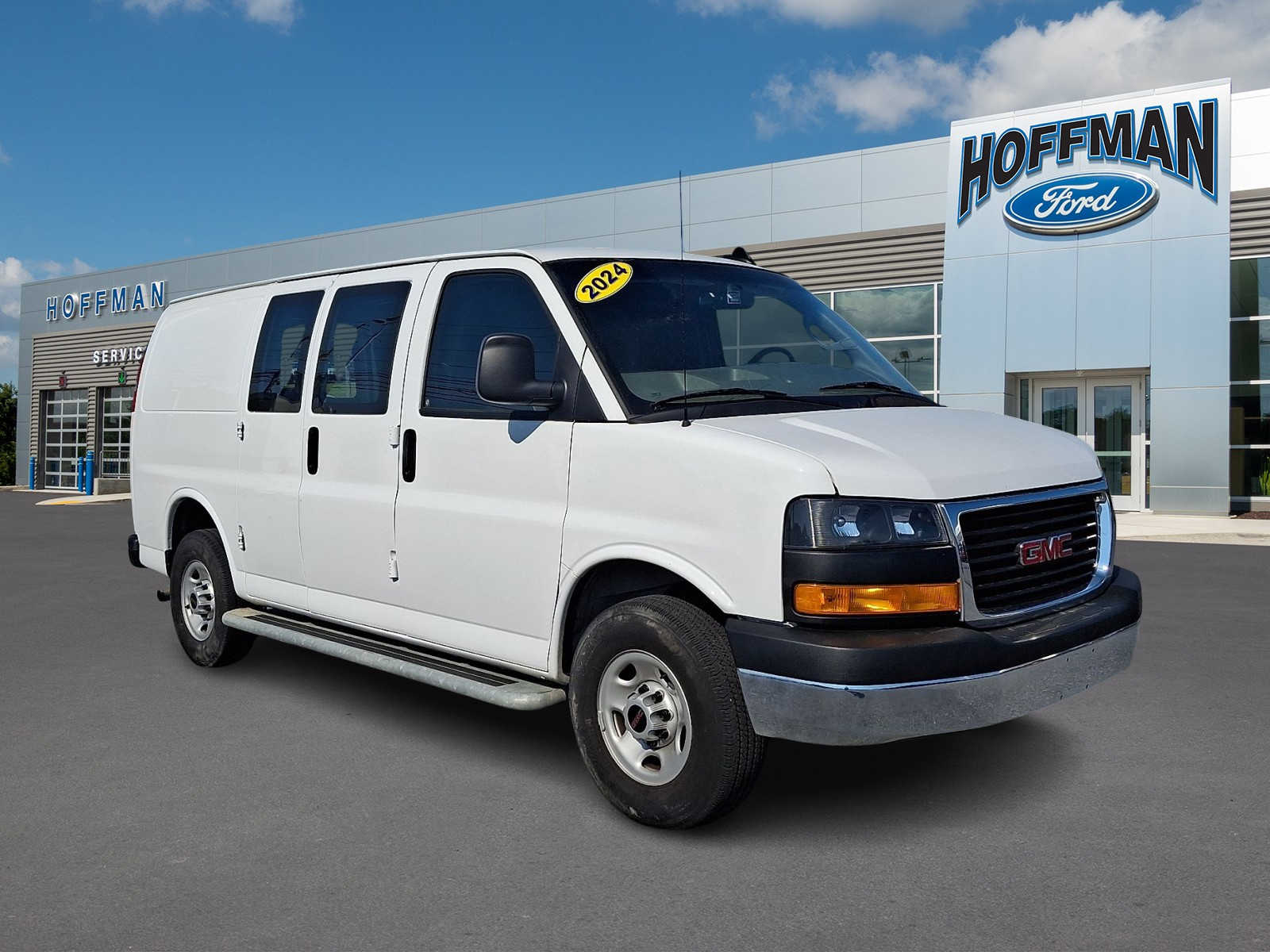2024 GMC Savana 2500's photo