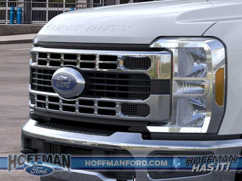 2025 Ford F-350 Super Duty Chassis Cab XL - Photo 17
