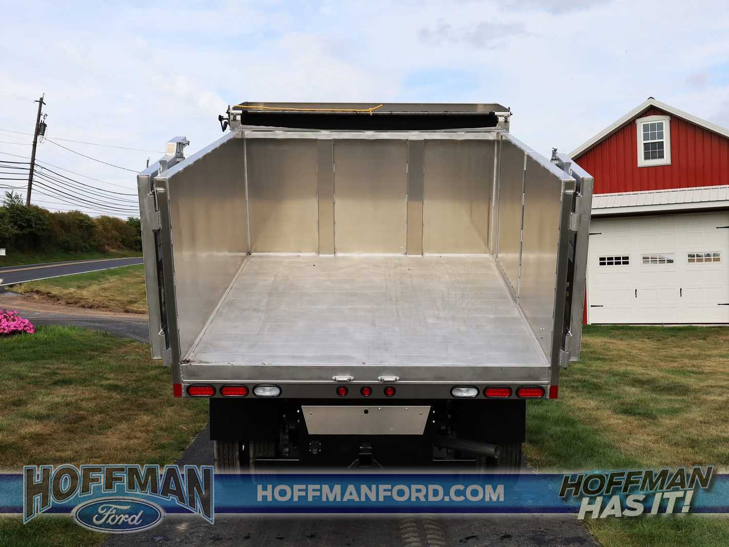 2023 Ford F-550 XL photo 2