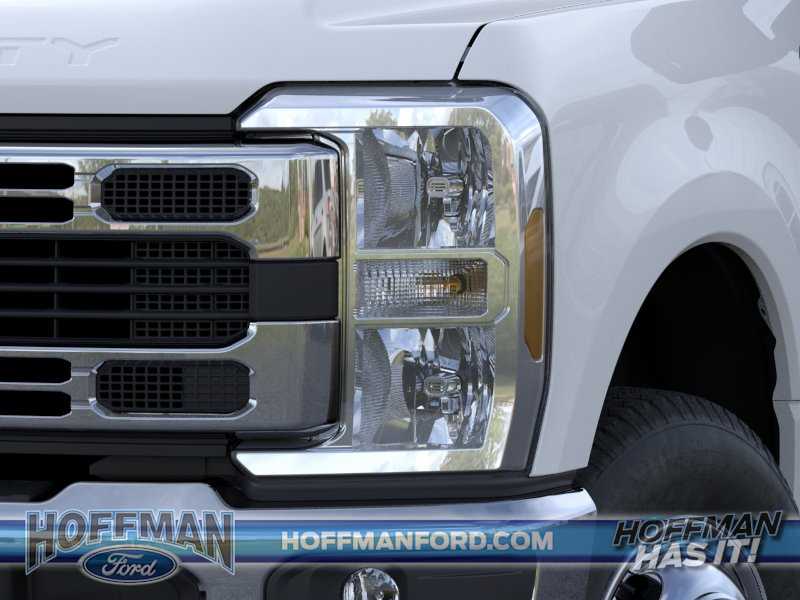 2025 Ford F-350 Super Duty Chassis Cab XL - Photo 18