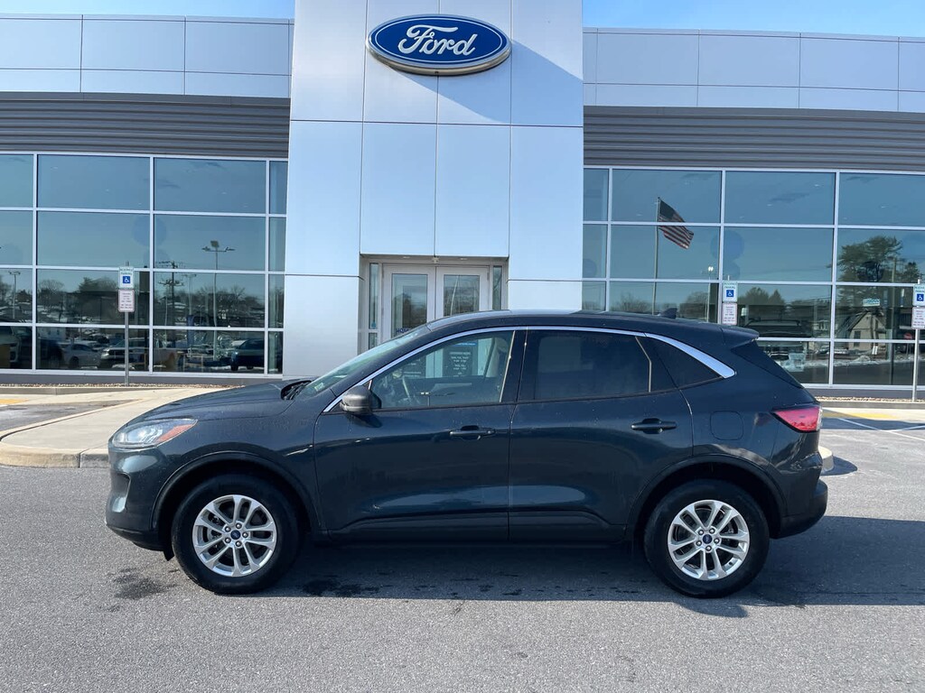 Certified 2022 Ford Escape SE AWD