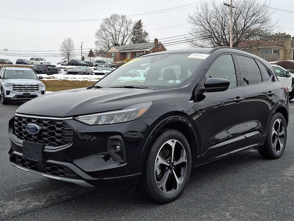 Certified 2023 Ford Escape ST-Line Select AWD