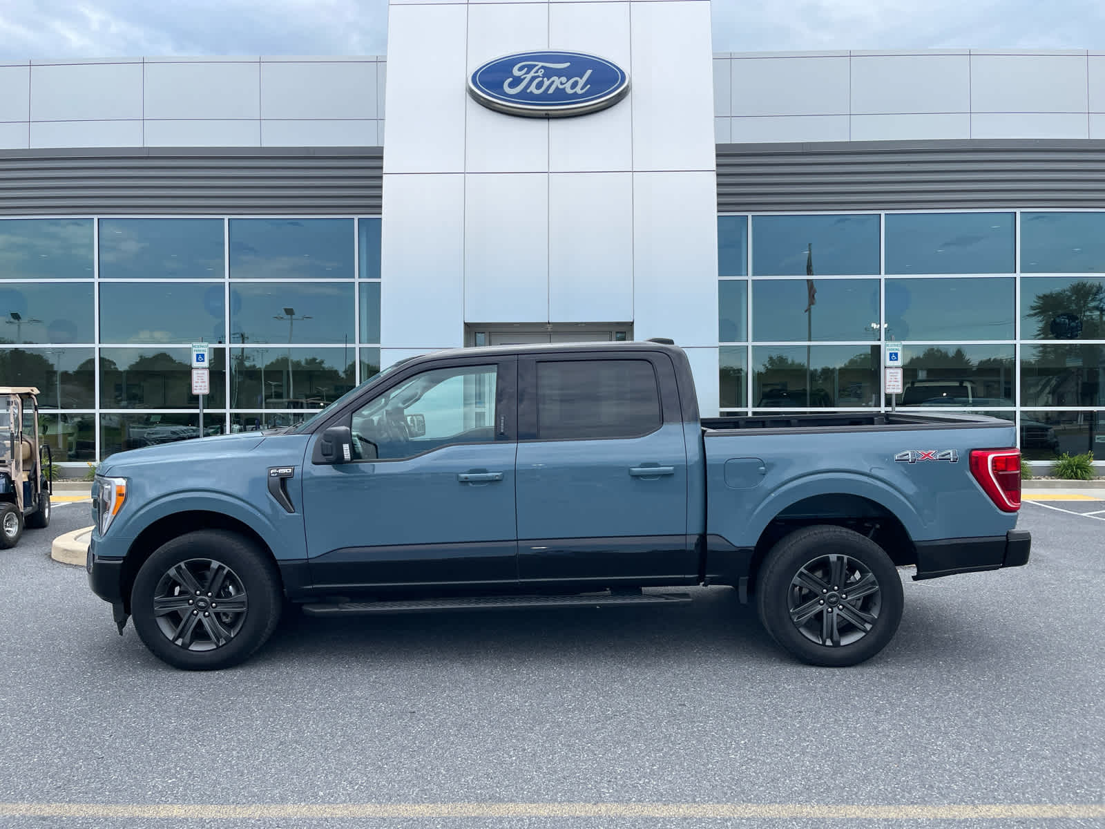 2023 Ford F-150 XLT 4x4 SuperCrew 5-1/2 Box's photo