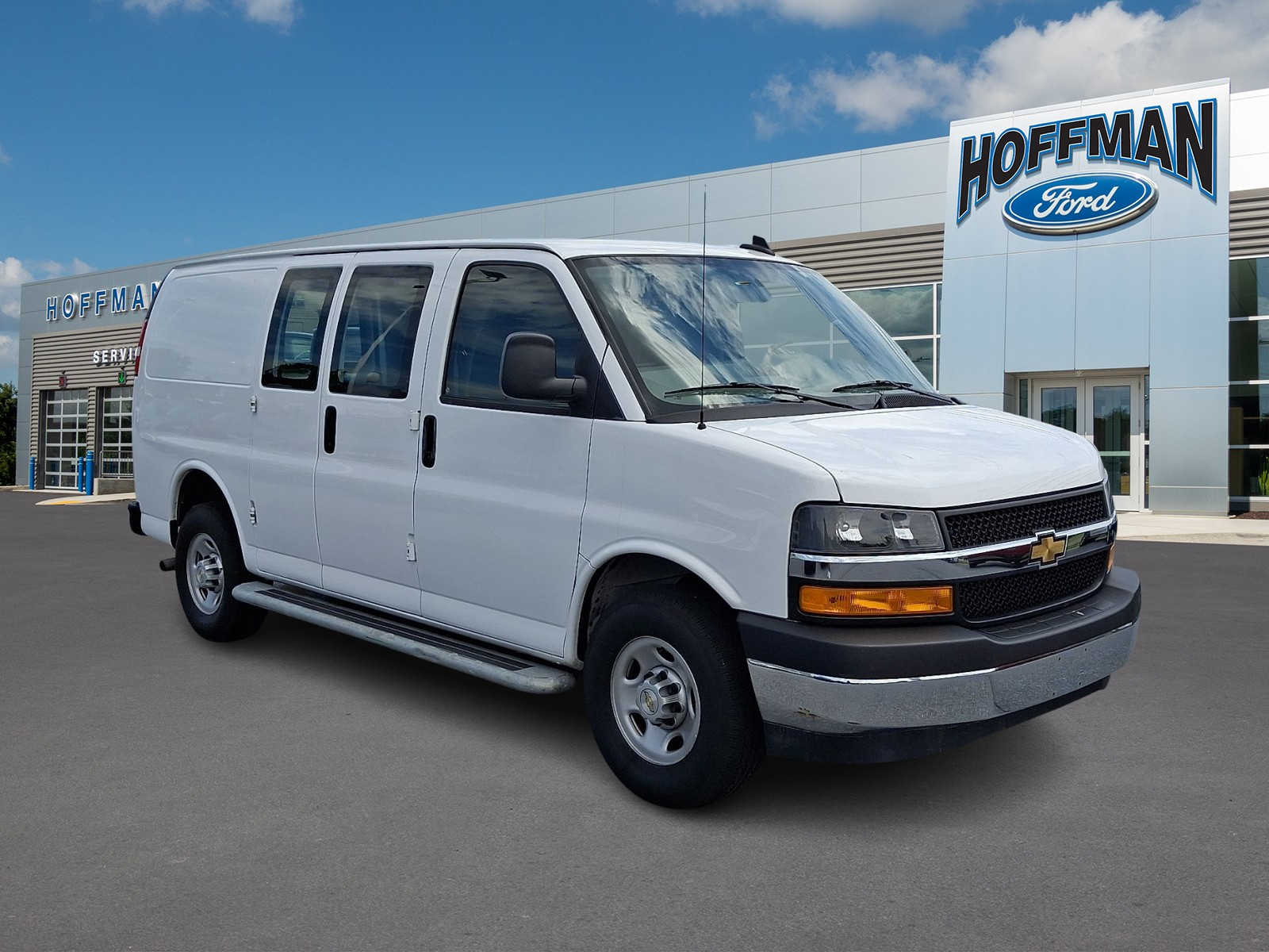 2024 Chevrolet Express 2500 Work Van HD's photo