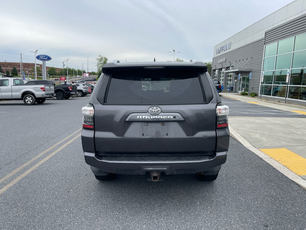 Certified 2017 Toyota 4Runner SR5 4WD (Natl)