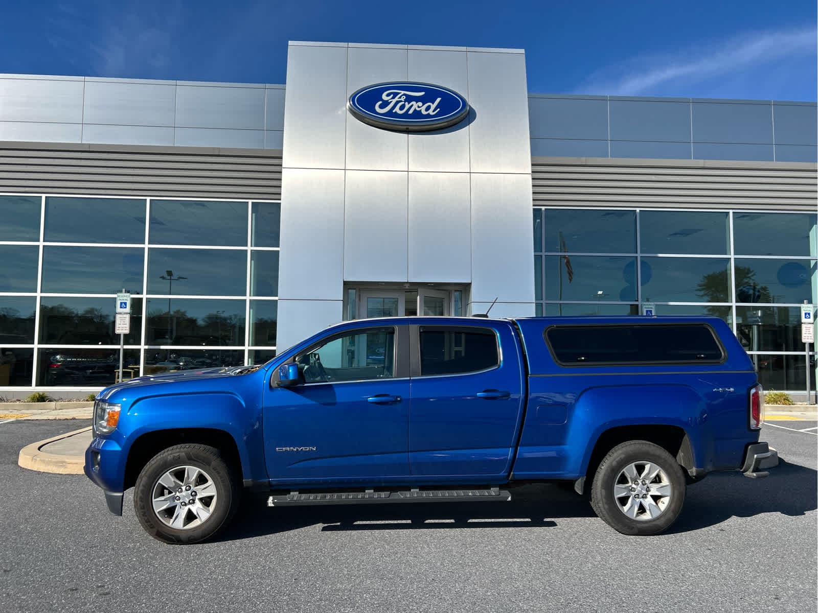 2018 GMC Canyon SLE's photo