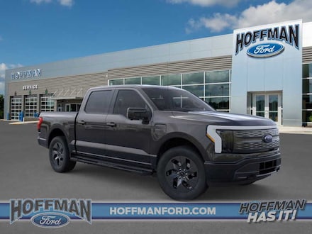 2023 Ford F-150 Lightning Lariat TRUCK