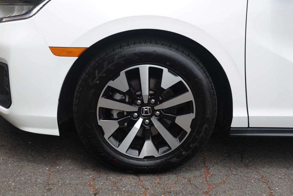 2025 Honda Odyssey 15