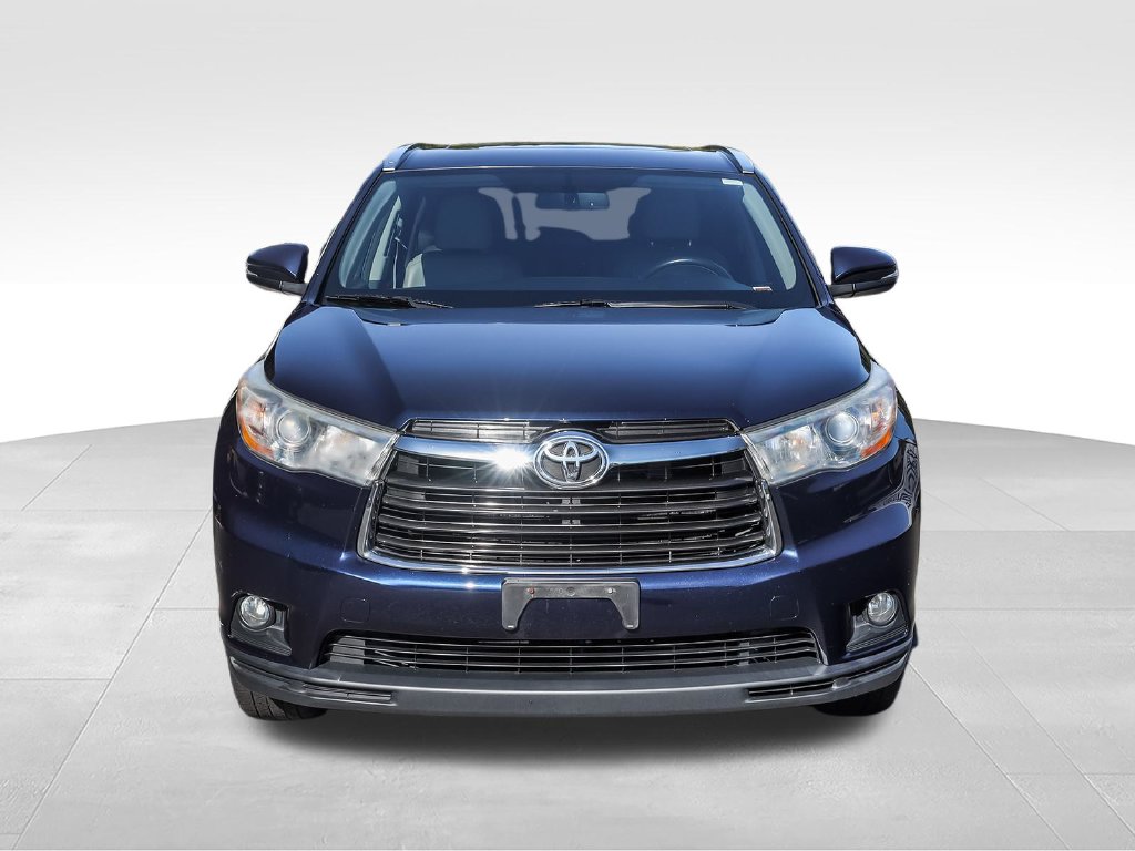 Used 2014 Toyota Highlander XLE with VIN 5TDJKRFH4ES005450 for sale in Simsbury, CT