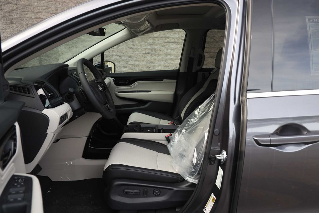 2026 Honda Odyssey Elite - Photo 13