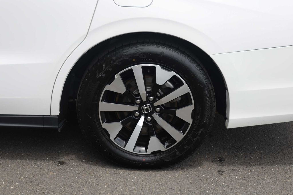 2025 Honda Odyssey 16