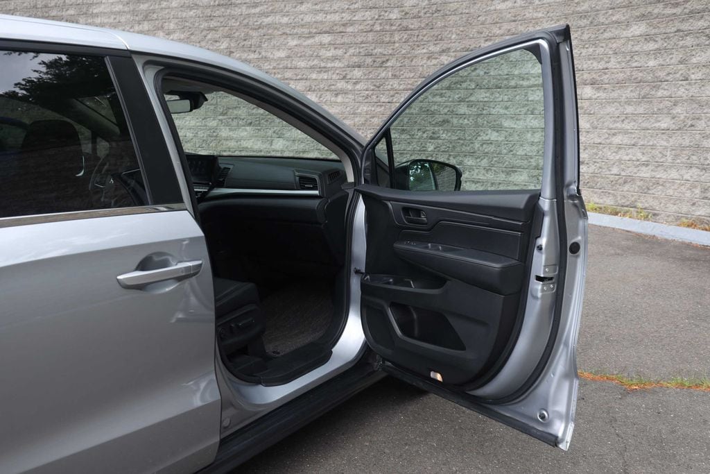 2025 Honda Odyssey 16