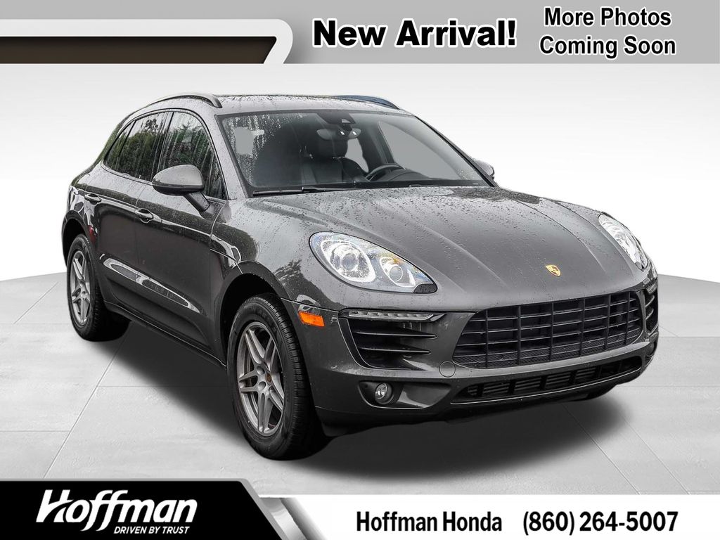 2018 Porsche Macan Sport Edition's photo