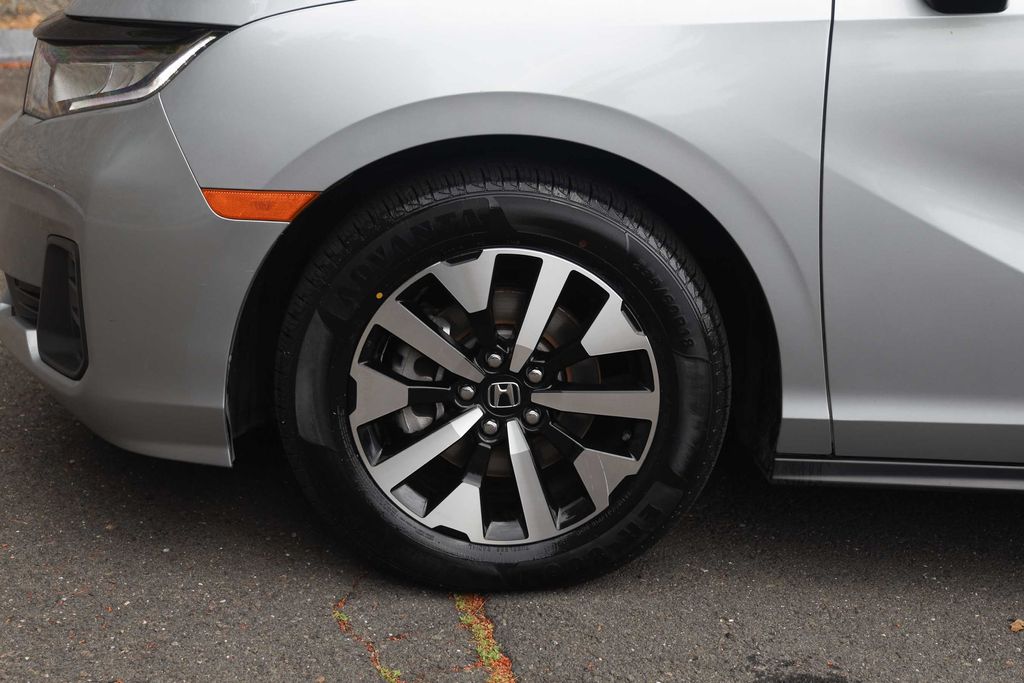 2025 Honda Odyssey 13