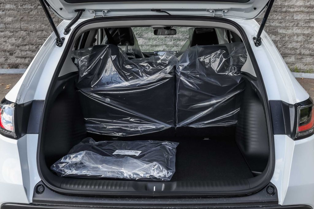 2026 Honda HR-V LX - Photo 8