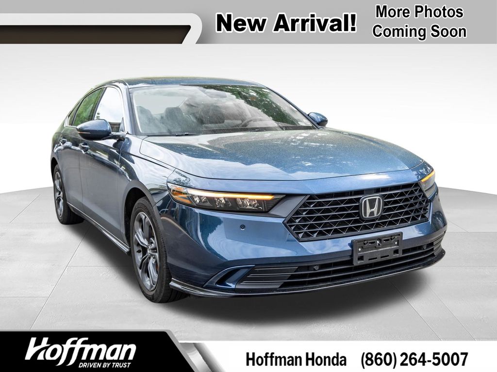 2023 Honda Accord Hybrid EX-L w/o BSI's photo